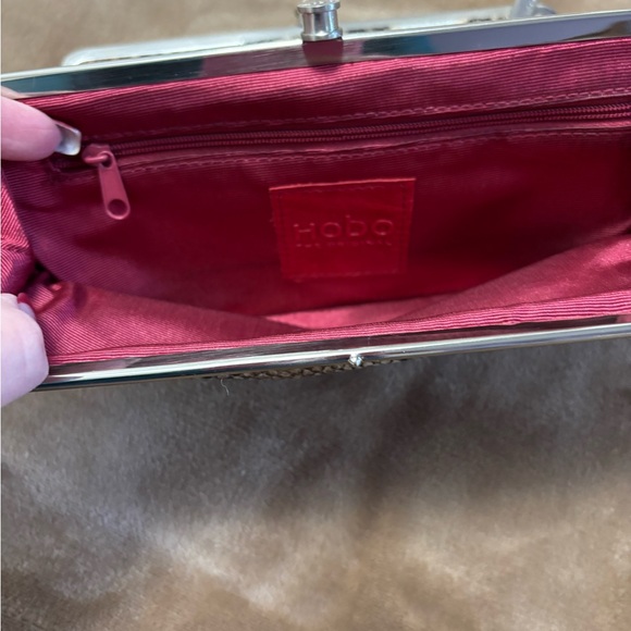 Hobo Lauren Wallet - Picture 3 of 4